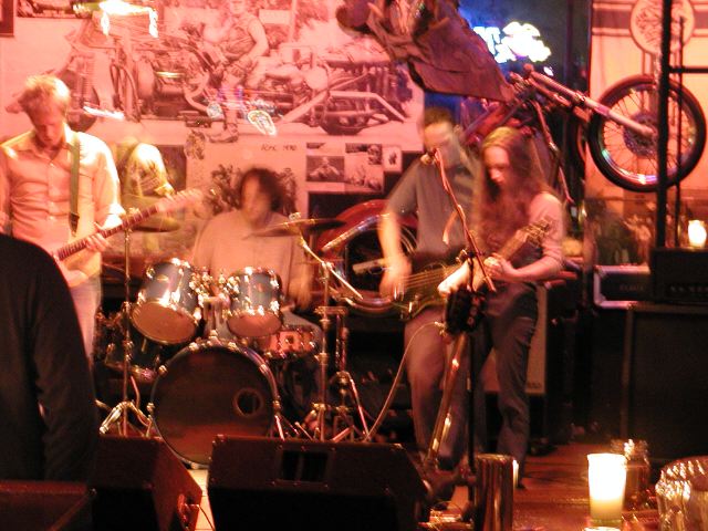 sinombre : 2001 10 11 : the eagle : sf ca : 05