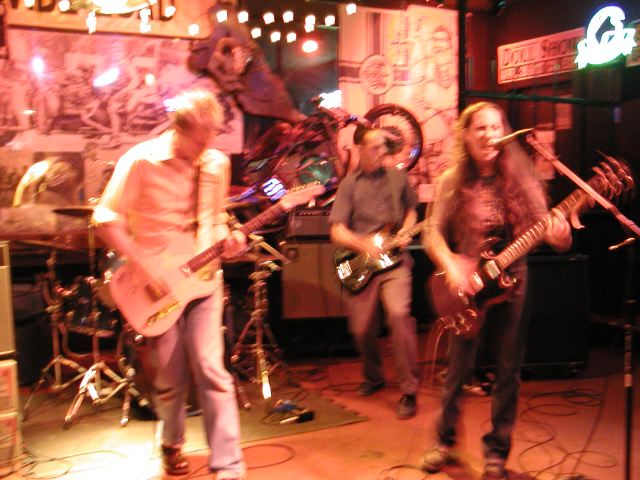 sinombre : 2001 10 11 : the eagle : sf ca : 06