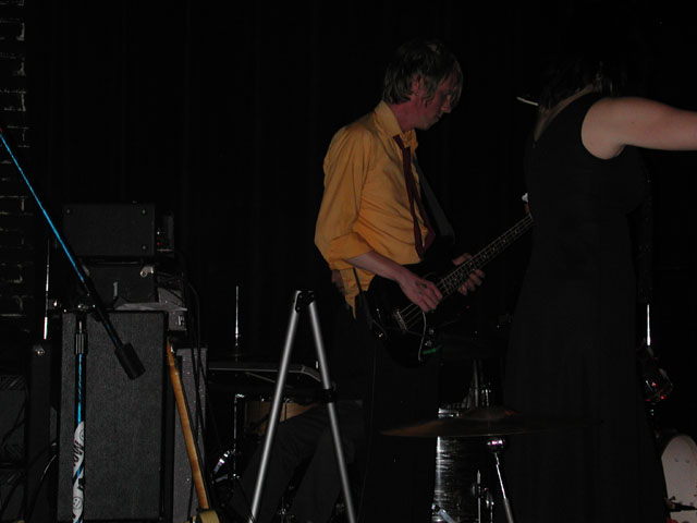 sinombre : 2002 10 24 : the metro : 13