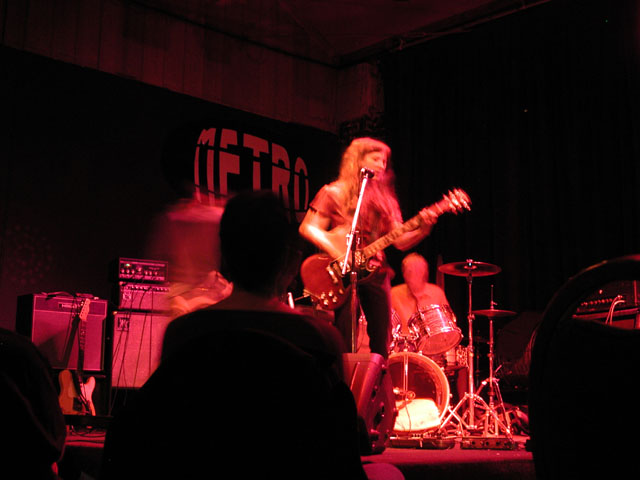 sinombre : 2002 10 24 : the metro : 16