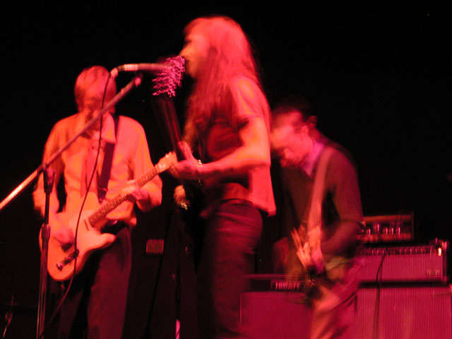 sinombre : 2002 10 24 : the metro : 18