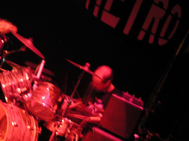 sinombre : 2002 10 24 : the metro : 19