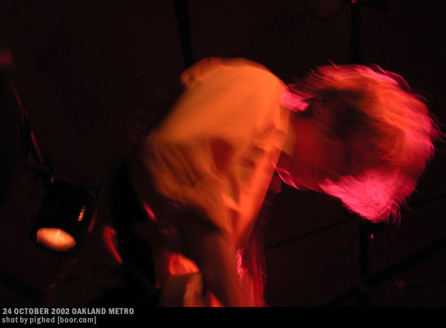 sinombre 08 2002 10 24 : the metro : 01