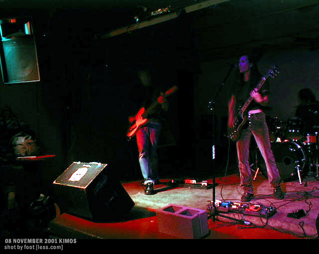 sinombre 12 2001 11 08 : kimo's : 01